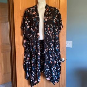Torrid black kimono size 1/2